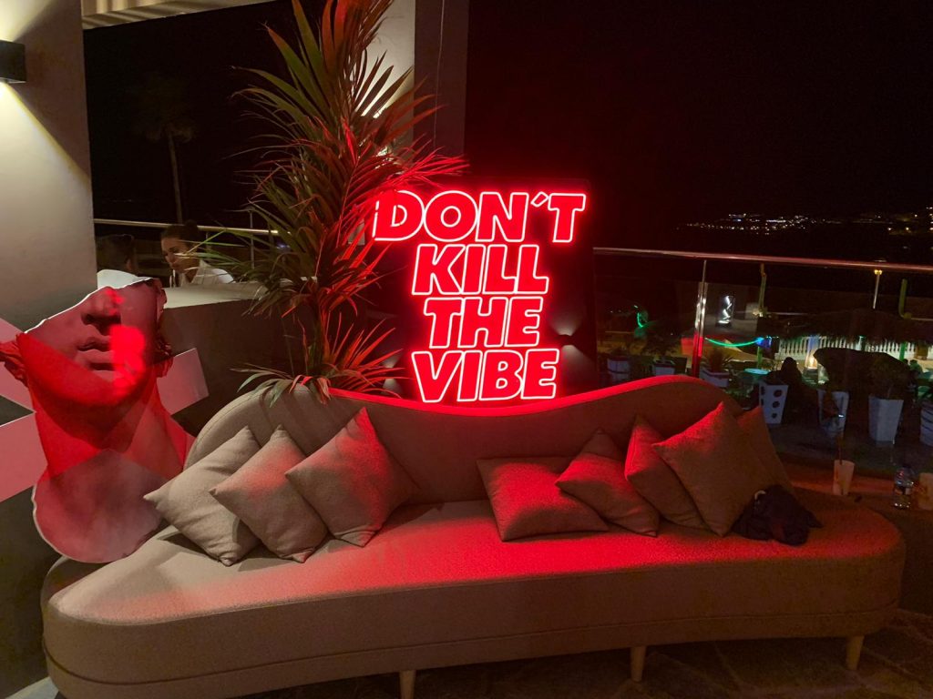 Letrero Luminoso en NeonFlex en fiesta de Tenerife