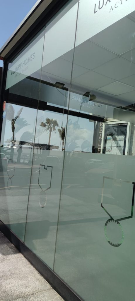 Vinilo Arenado Inmobiliaria Los gigantes Tenerife