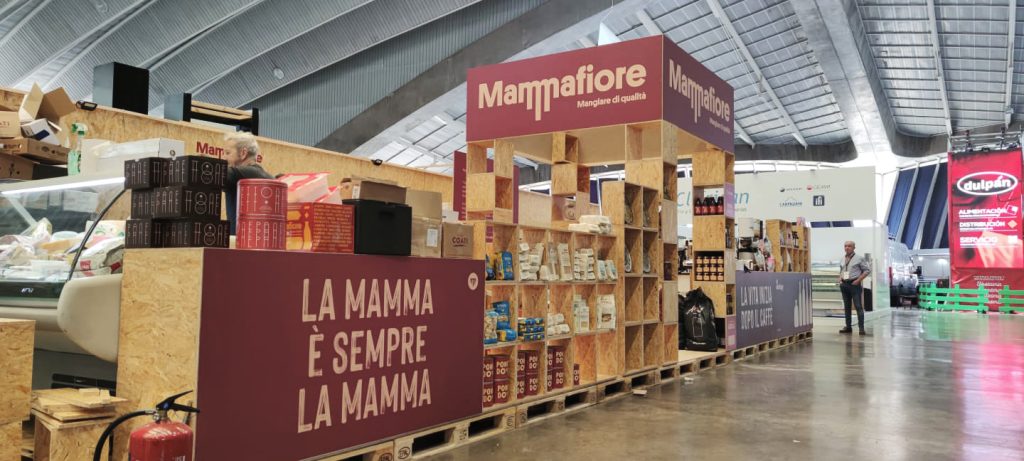 Vinilos decorativos para stand publicitario